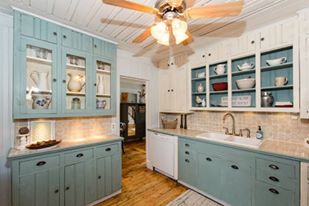 FlipKitchenHutchAFTER