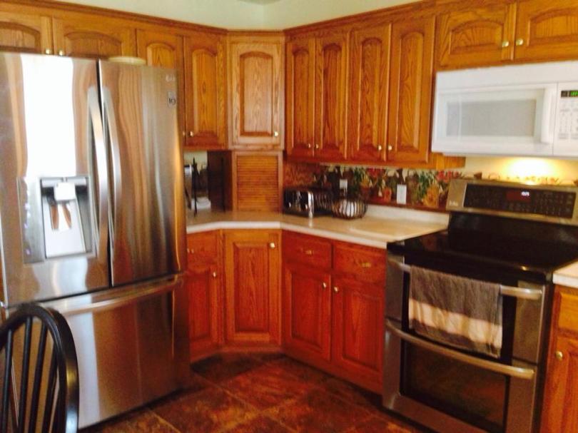 RiverHouseKitchenBEFORE3